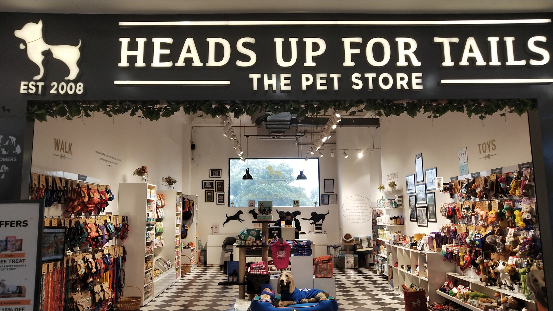 Heads Up For Tails Pet Store | Ardee Mall, Gurgaon